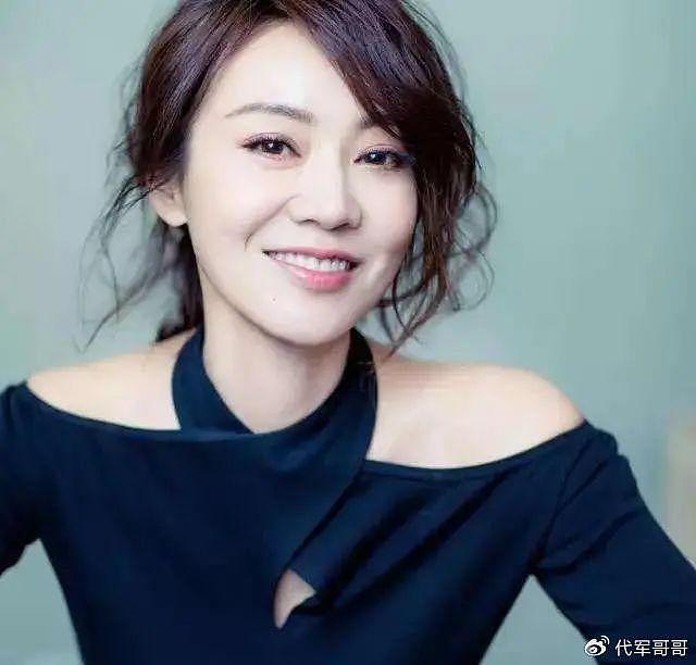 明明长得不好看，却能红得“一塌糊涂”，这5位女明星凭什么？ - 10