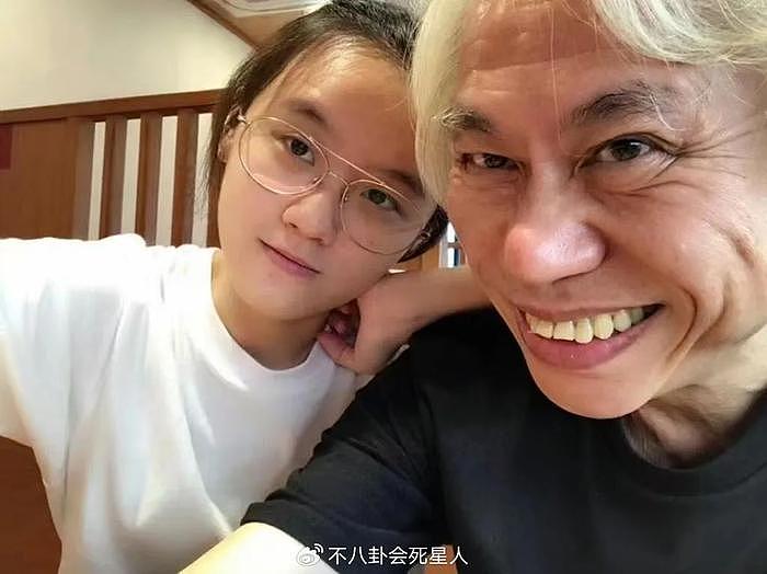 “爷孙恋”女主最新消息:被父亲接回家奶奶不待见，很难与人沟通 - 12