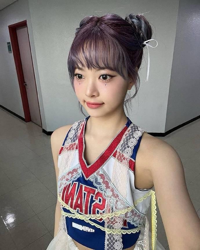 17岁韩国女星，“嘲笑”同龄人，韩网友认为，她居高临下很不礼貌 - 4
