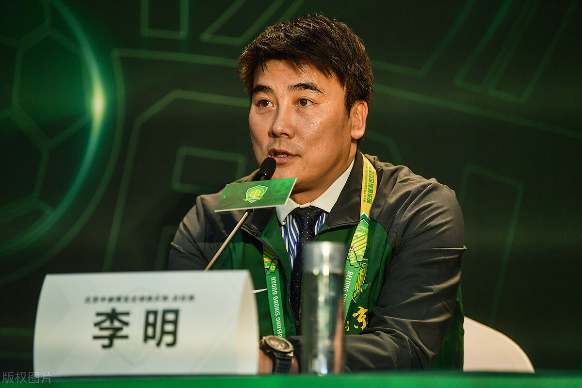 李明首次透露国安聘请谢峰原因，三大优势打动球队，引发球迷热议 - 1