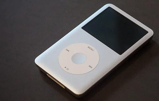 这是最经典的一款iPod-classic。｜图片来源于CNET