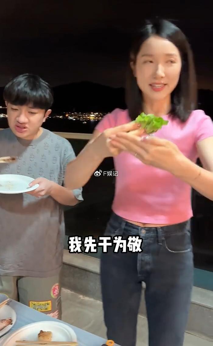 王祖蓝一大家人为饼印妈妈庆生 展示豪宅阳台亲自种的蔬菜 - 5