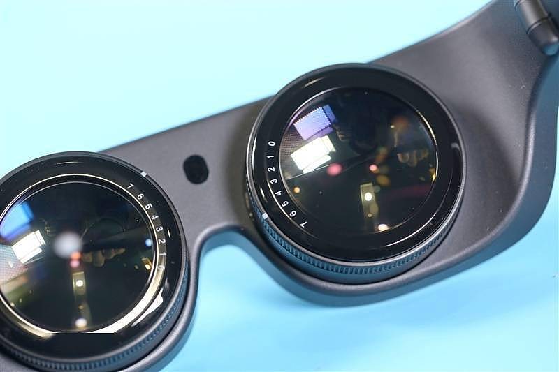 颠覆业界的轻巧设计！华为VR Glass 6DoF 游戏套装评测 - 7