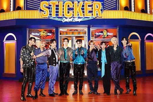 NCT 127《Sticker》夺日本公信榜周销量冠军！Billboard200专辑榜夺得第三名 - 1