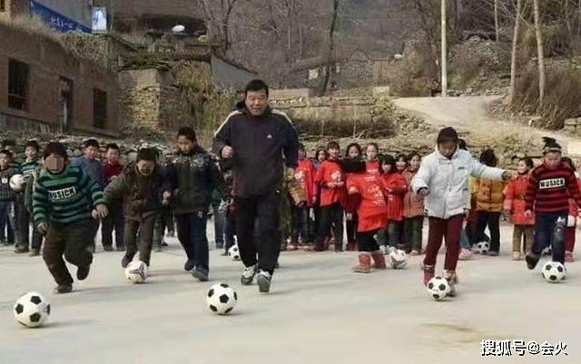 河南“足球教父”王随生去世！享年73岁，曾在偏远山区普及足球 - 3