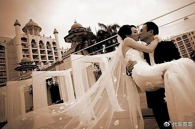 胡静：嫁入马来西亚豪门，丈夫为了不与她分房睡，自己去摘除扁桃体 - 24
