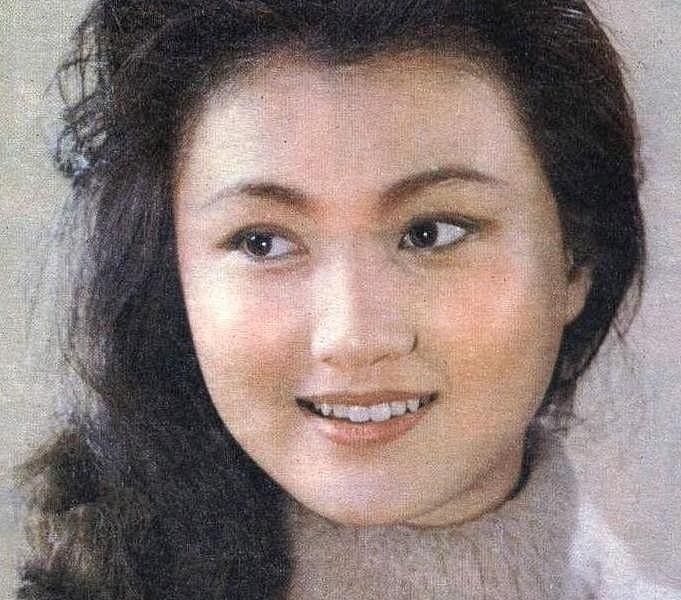 80年代“第一美女”林芳兵，因太过漂亮遭人算计，鼻子险些被割掉 - 1