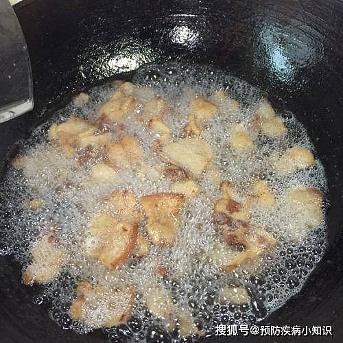 脑梗的“元凶”是猪油？医生：不想脑梗缠身，远离2个潜在威胁 - 4