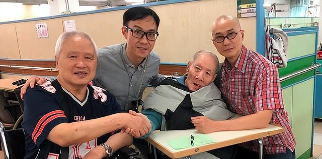 76岁香港戏骨黄虾去世，晚年住养老院无家人陪伴，葬礼由好友举办 - 9
