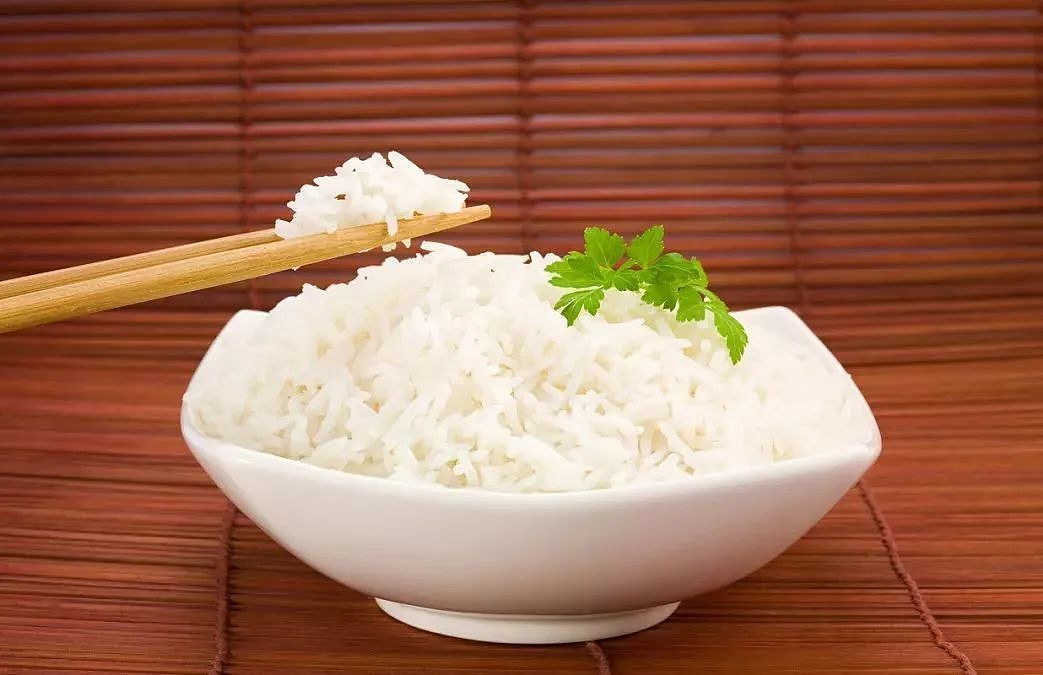 吃米饭可诱发糖尿病？米饭中有重金属？盘点关于米饭的7个认知误区 - 1