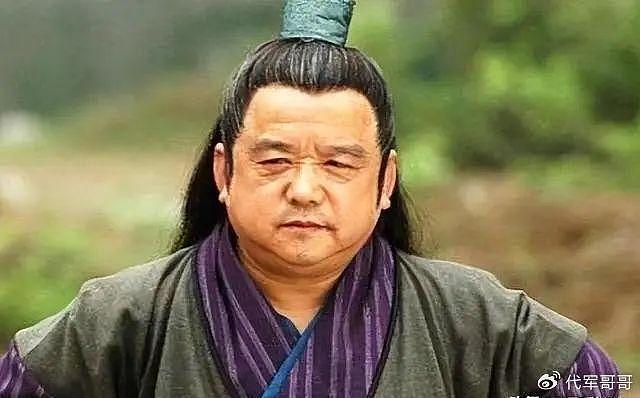 他是中国第一矮星，身高1米28，却娶过4个美女老婆，一个比一个漂亮 - 7