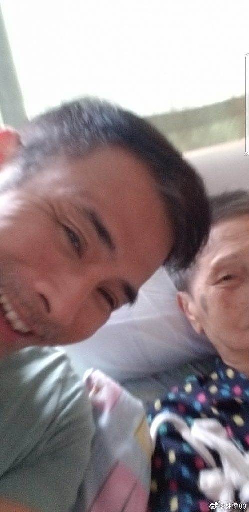 60岁TVB御用“大佬”至今未结婚，年中含泪送走脑退化老母 - 9