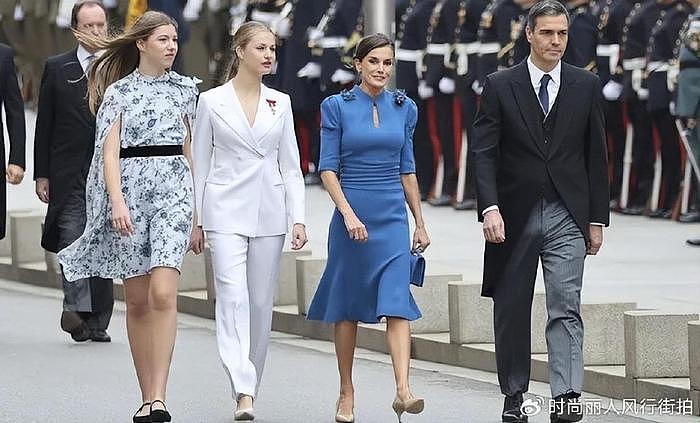 西班牙国王一家庆祝复活节！大公主与莱后穿母女装，与妈妈一样美 - 15