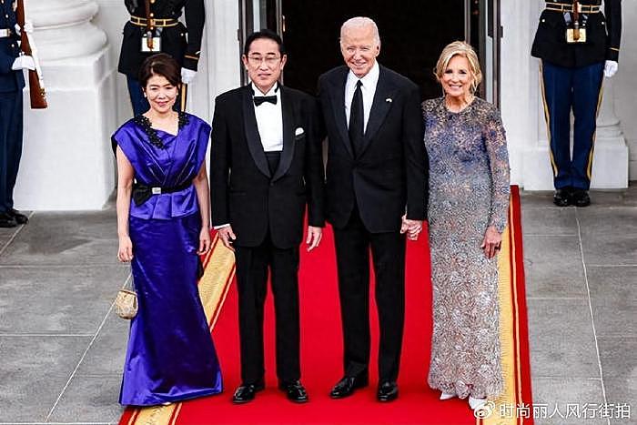 日本第一夫人在美国国宴不低调了！蓝裙显东方美，吉尔钻石裙奢华 - 1