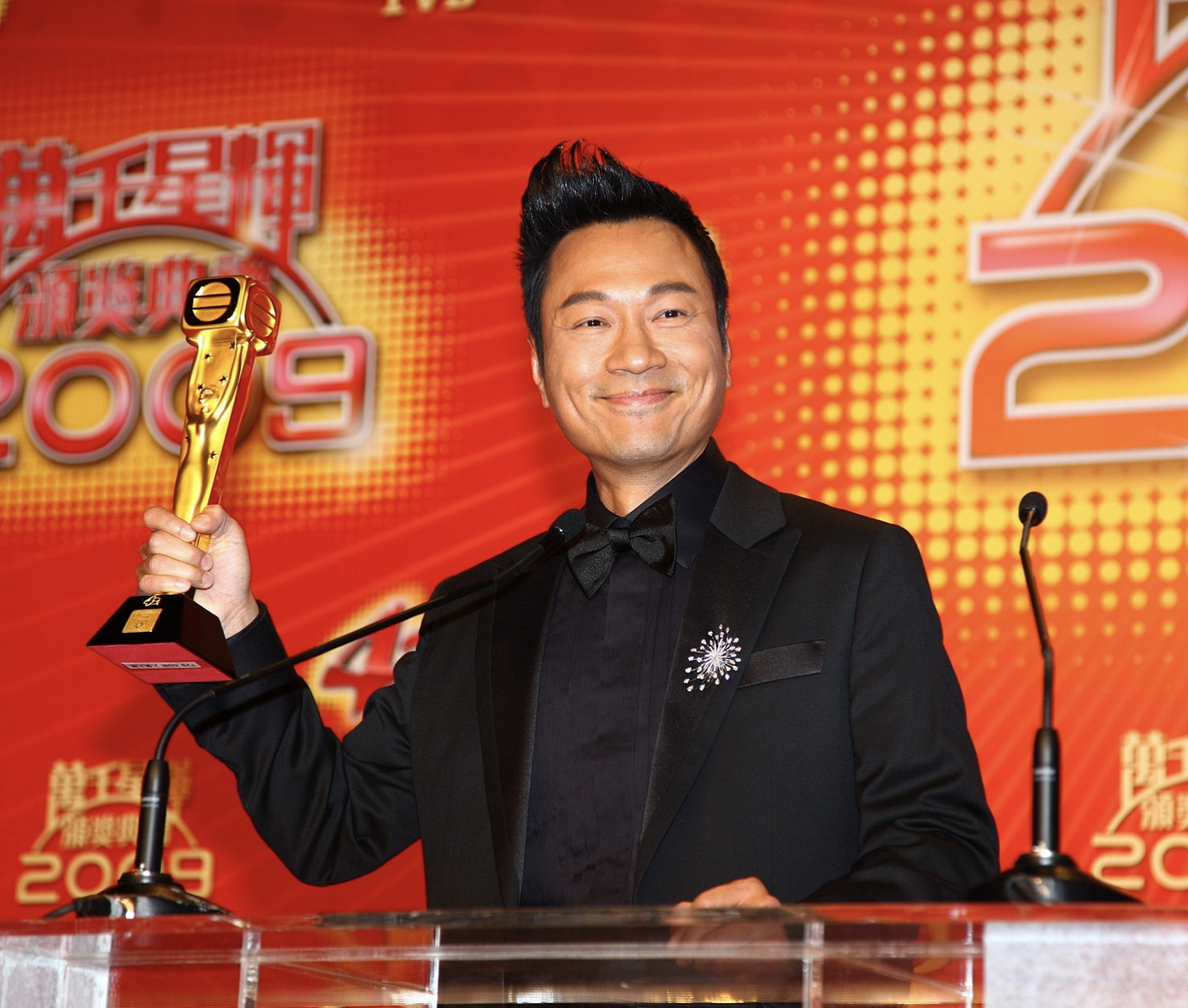 乐易玲回应TVB颁奖礼敏感问题，强调赛制公平，否认艺人续约换奖 - 7