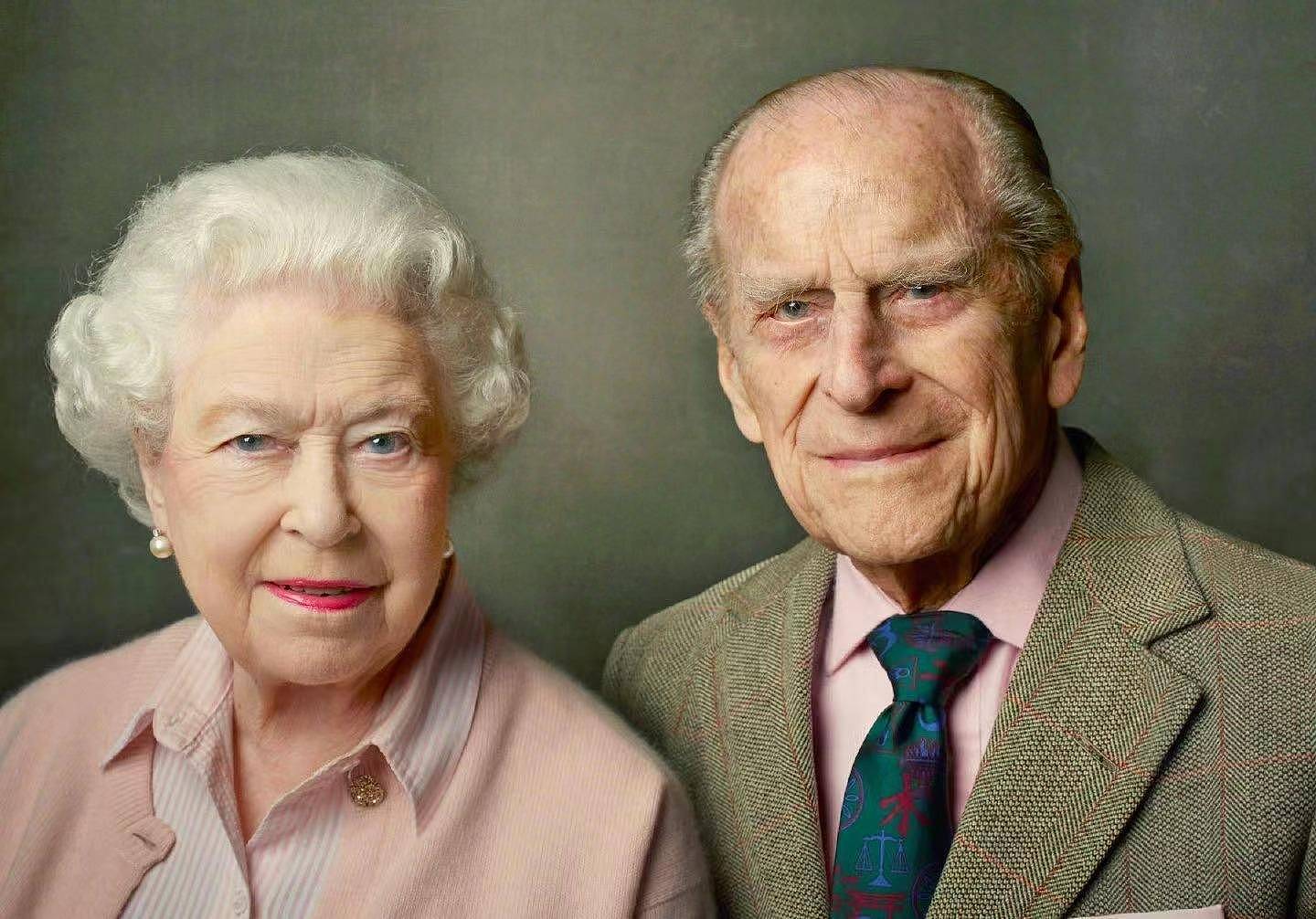 英国女王登基70周年！96岁依旧精致有品位，年轻时候更是时髦出众 - 11