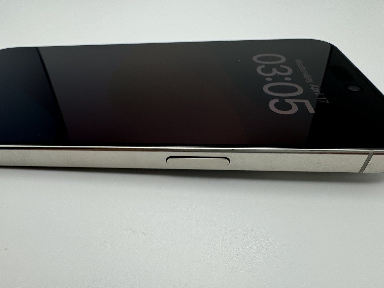 iPhone 15 Pro Max 原型机上手，初探被苹果取消的触觉音量 / 电源按钮 - 5