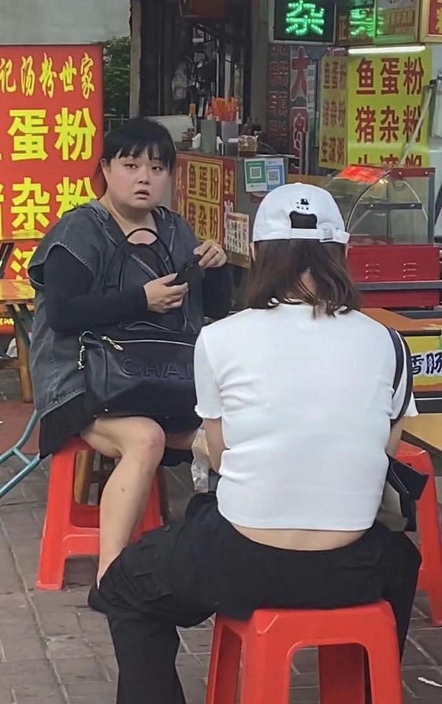 前TVB女星陈嘉佳吃路边摊，体重200斤引担忧，38岁未恋爱定居内地 - 8