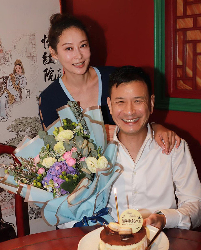 TVB艺人杨卓娜亲自下厨烹饪美食为继女庆生 与两位继女像亲生母女 - 1