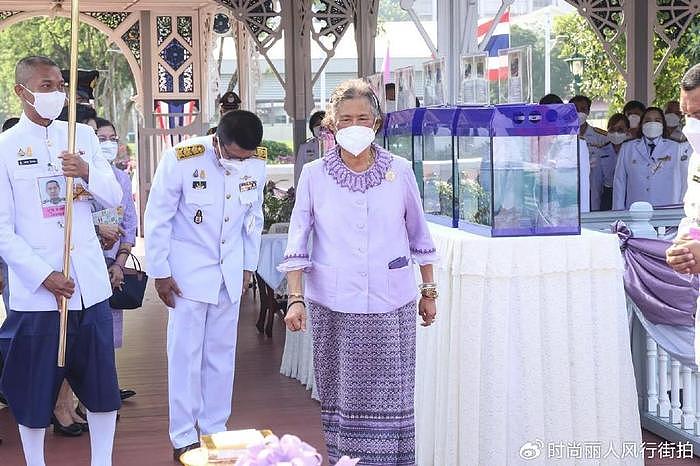 诗琳通公主亮相庆祝69岁生日！穿紫裙亮相消瘦了很多，头发都白了 - 7