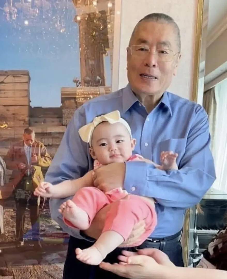 82岁刘诗昆为1岁女儿成立5亿基金，还想拼二胎三胎？只因怕女儿孤单 - 1