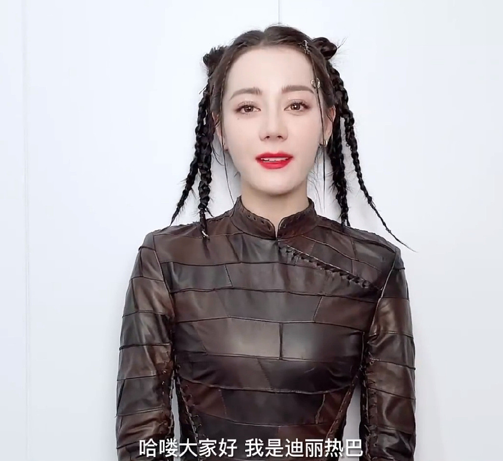 众星为动画盛典录视频宣传：刘亦菲刘诗诗滤镜开太大，脸型都变了 - 8