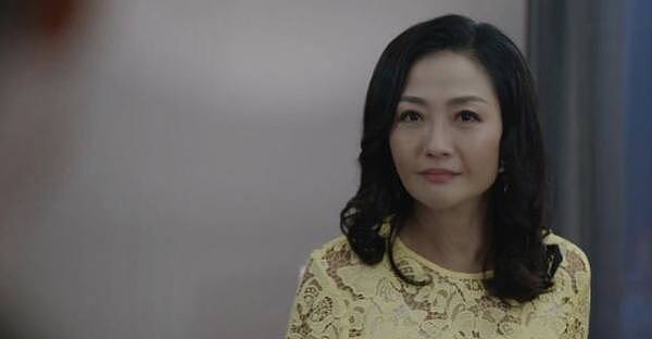56岁TVB女星凭反派火出圈，称已单身8年，身边有二十多岁追求者 - 9