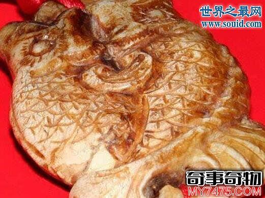 双鱼玉佩恐怖的图片 新疆罗布泊神秘双鱼玉佩