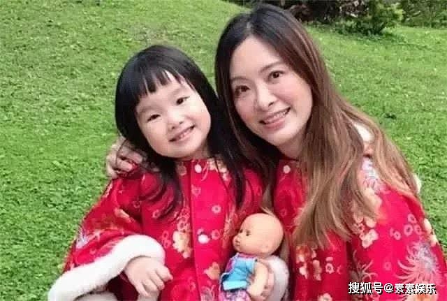 刘真离世21个月，辛龙仍旧自暴自弃，影响5岁女儿的正常生活 - 5