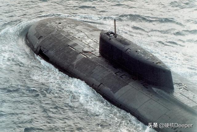 库尔斯克号核潜艇事故（科学解案库尔斯克号核潜艇爆炸事件）
