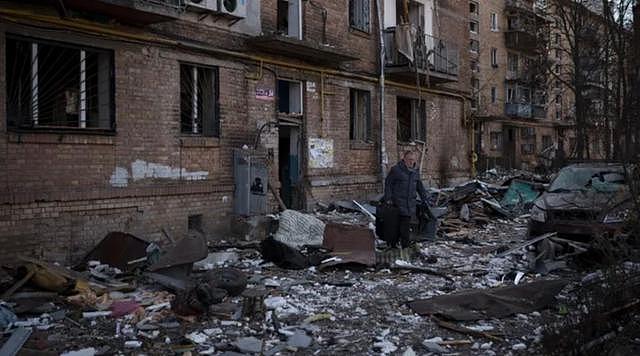 乌克兰女星欧克姗史维兹去世，基辅公寓内遭炮火攻击，享年67岁 - 10