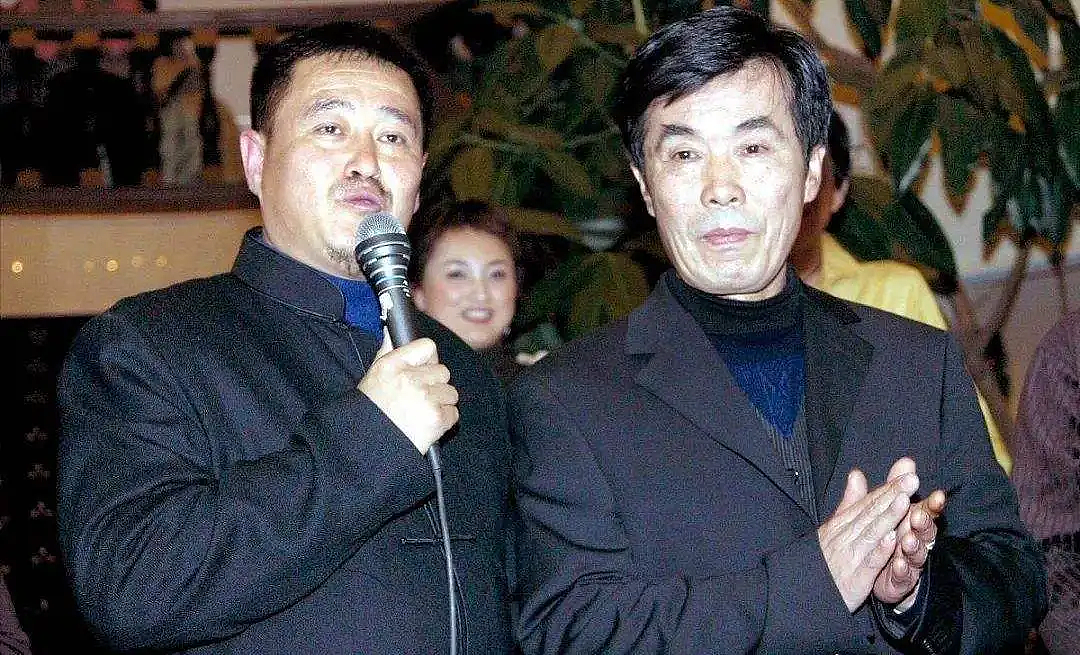 高秀敏去世17年后，赵本山身价数亿，何庆魁售毛笔字一幅1500 - 4