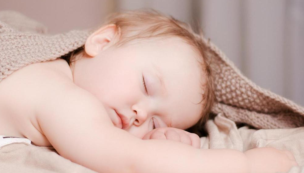 妈妈一起身宝宝就秒醒，婴儿时期的“分离焦虑”，该怎么应对？ - 2