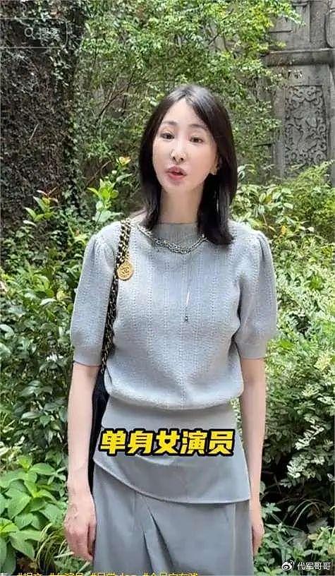 44岁女演员现身相亲现场，却被吐槽：不会生孩子娶回来干吗？ - 6