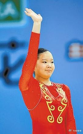 “体操女皇”程菲：25岁退役身材发福似大妈，如今35岁仍未婚 - 7