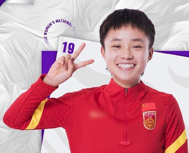 贝克汉姆贺中国女足夺冠，未忘9年前与张琳艳见面，曾送签名足球 - 4