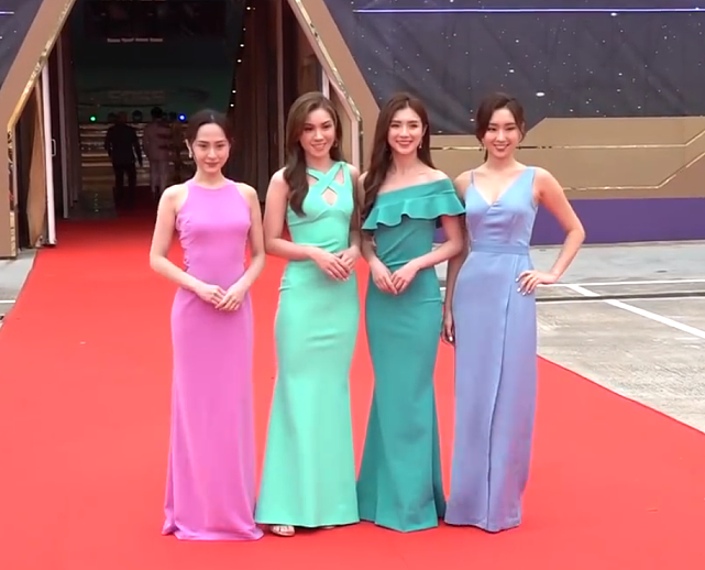 TVB2022年节目巡礼：明星们的打扮有点土，但采访环节是真敢讲 - 16