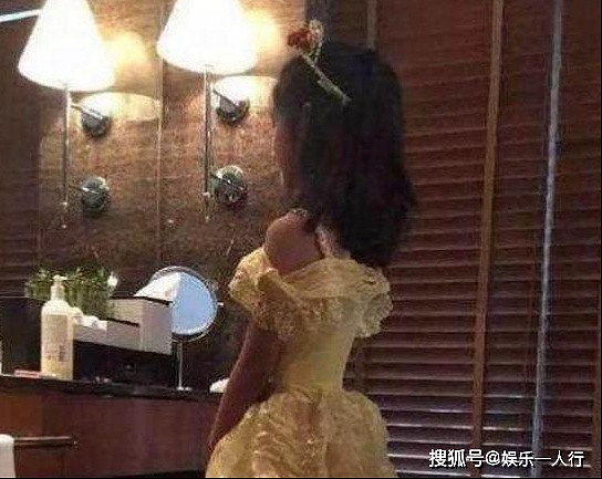 围观马伊琍现实的家，女儿卧室还帮她装了化妆镜，真是当公主来养 - 3