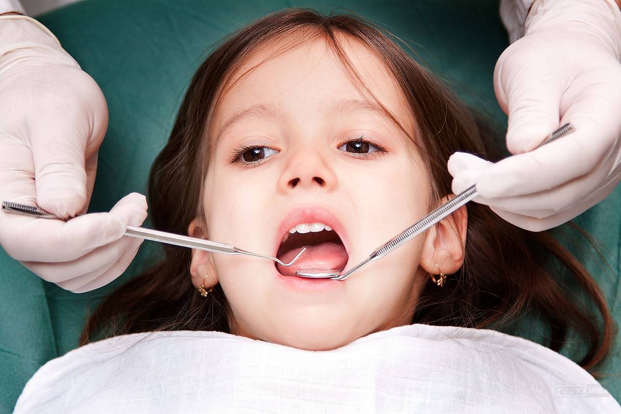 不长牙、鲨鱼齿、双排牙……孩子换牙期不注意这些问题，很容易中招 - 5