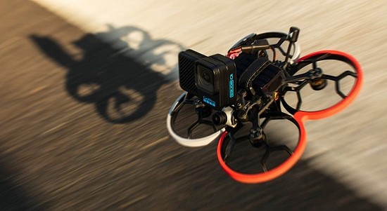 GoPro推出HERO10 Black Bones运动相机 主打FPV穿越机竞速 - 1