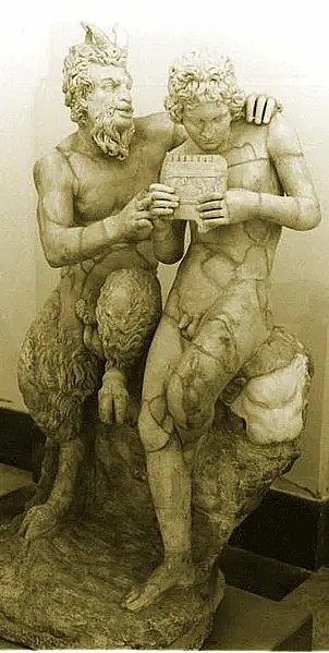 　古希腊神话中的潘神（左）。图片来源：wikipedia