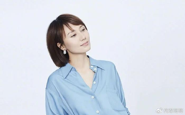 娱乐圈10位中年女星，个个肤白貌美性感妖娆，年纪越大越有女人味 - 5