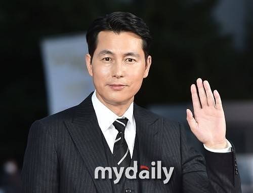 韩国男演员郑雨盛新冠痊愈解除隔离 上月29日被确诊感染 - 1