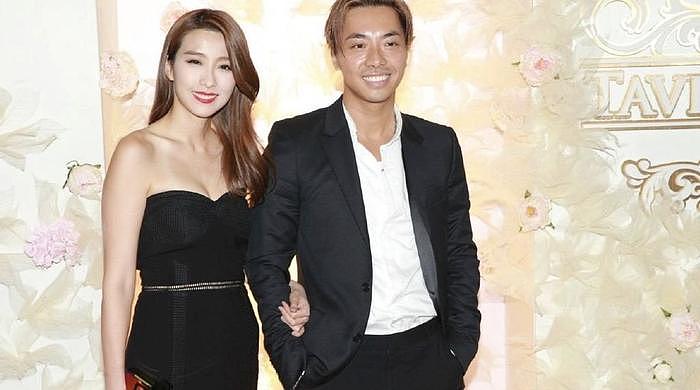 35岁香港歌手嫁入豪门，与姚子羚前任秘密结婚，男方花过亿买婚房 - 3
