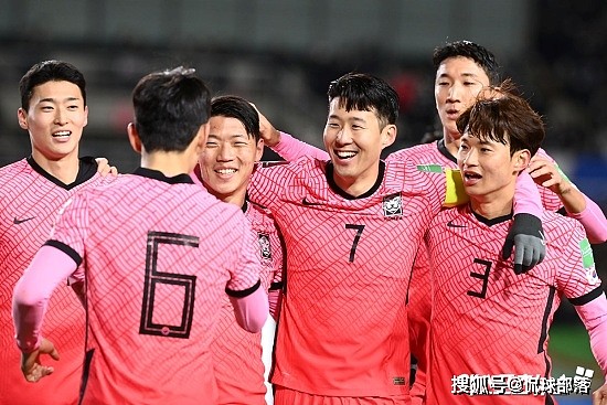 5-1到4-0！韩国男足吊打欧洲鱼腩，韩国梅西2场轰2球，国足比不过 - 4