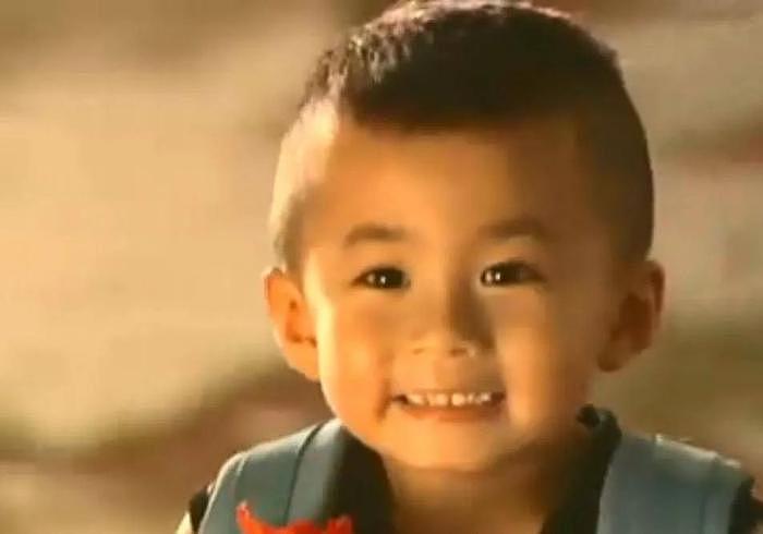 TVB知名童星长残了！小时候超可爱，如今变普男，毕业后定居日本 - 1