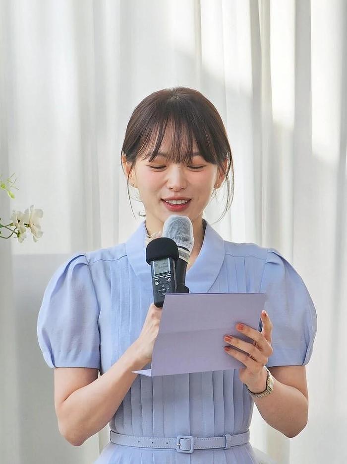 韩国知名女星，为支持自己13年的粉丝，发表结婚祝贺词 - 3