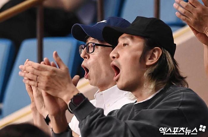 韩国知名排球运动员退役，刘在石、李光洙等众多明星艺人到场 - 3