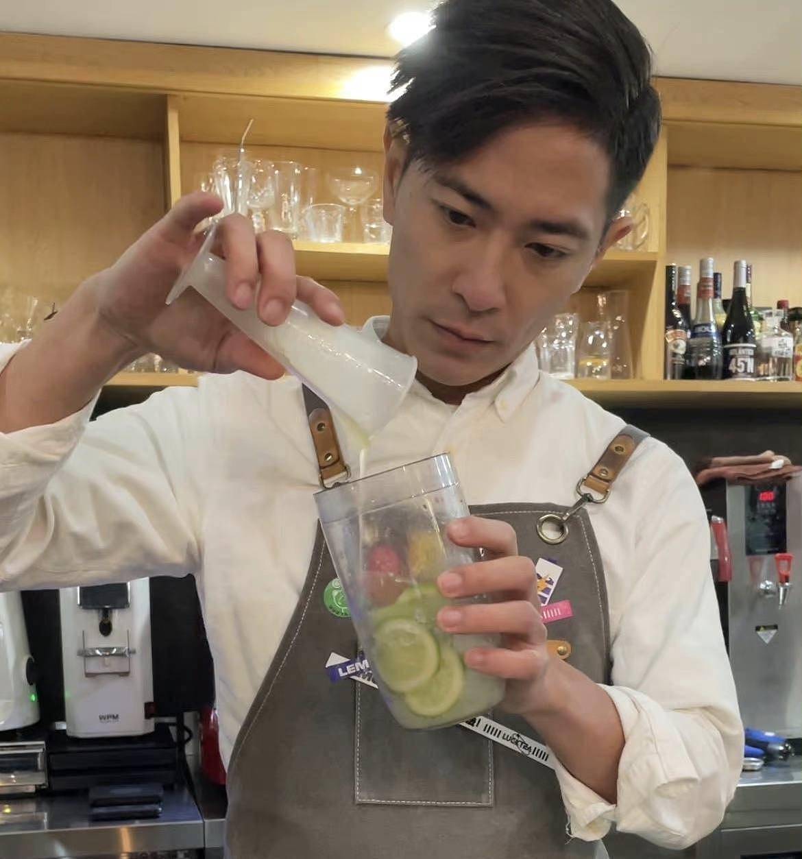 恭喜！TVB离巢男星转型在广州开茶饮店，因出轨丑闻一度遭雪藏 - 7