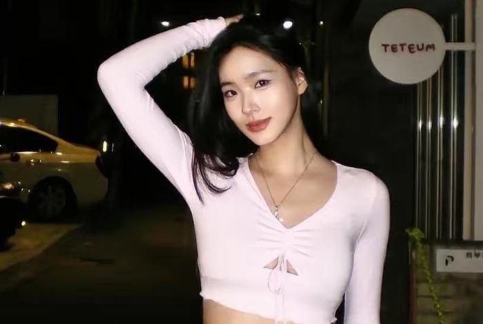 小S二女儿遭抵制！立场不明被连夜举报，品牌撤下广告宣布终止合作 - 1